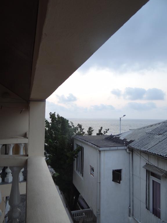 Hotel Festina Lente Kobuleti Esterno foto