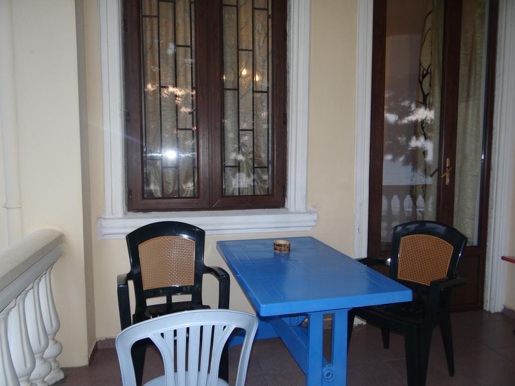 Hotel Festina Lente Kobuleti Esterno foto