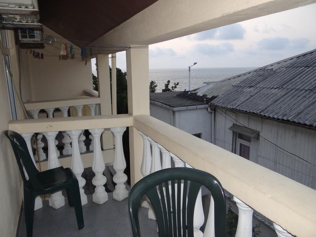 Hotel Festina Lente Kobuleti Esterno foto
