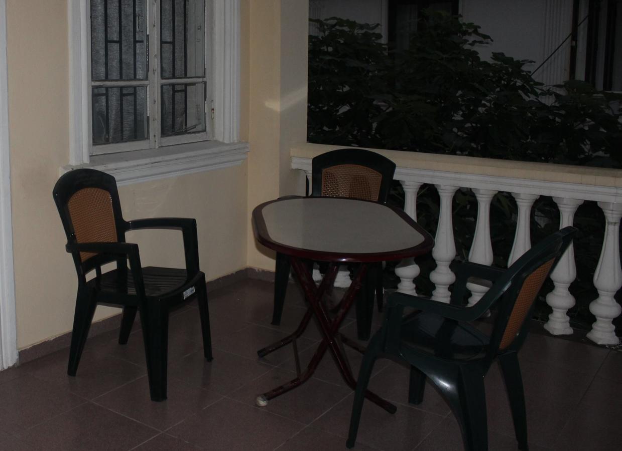 Hotel Festina Lente Kobuleti Esterno foto